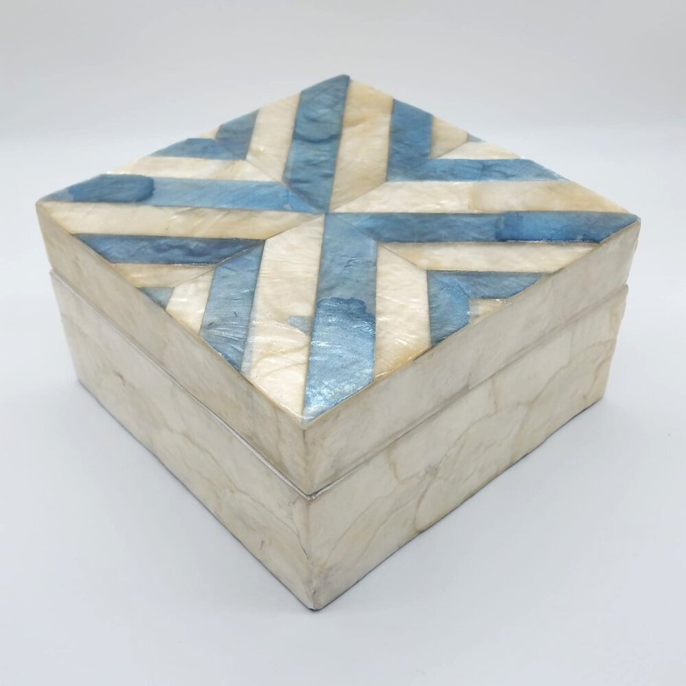Mother of Pearl Square Trinket Storage Box 6”